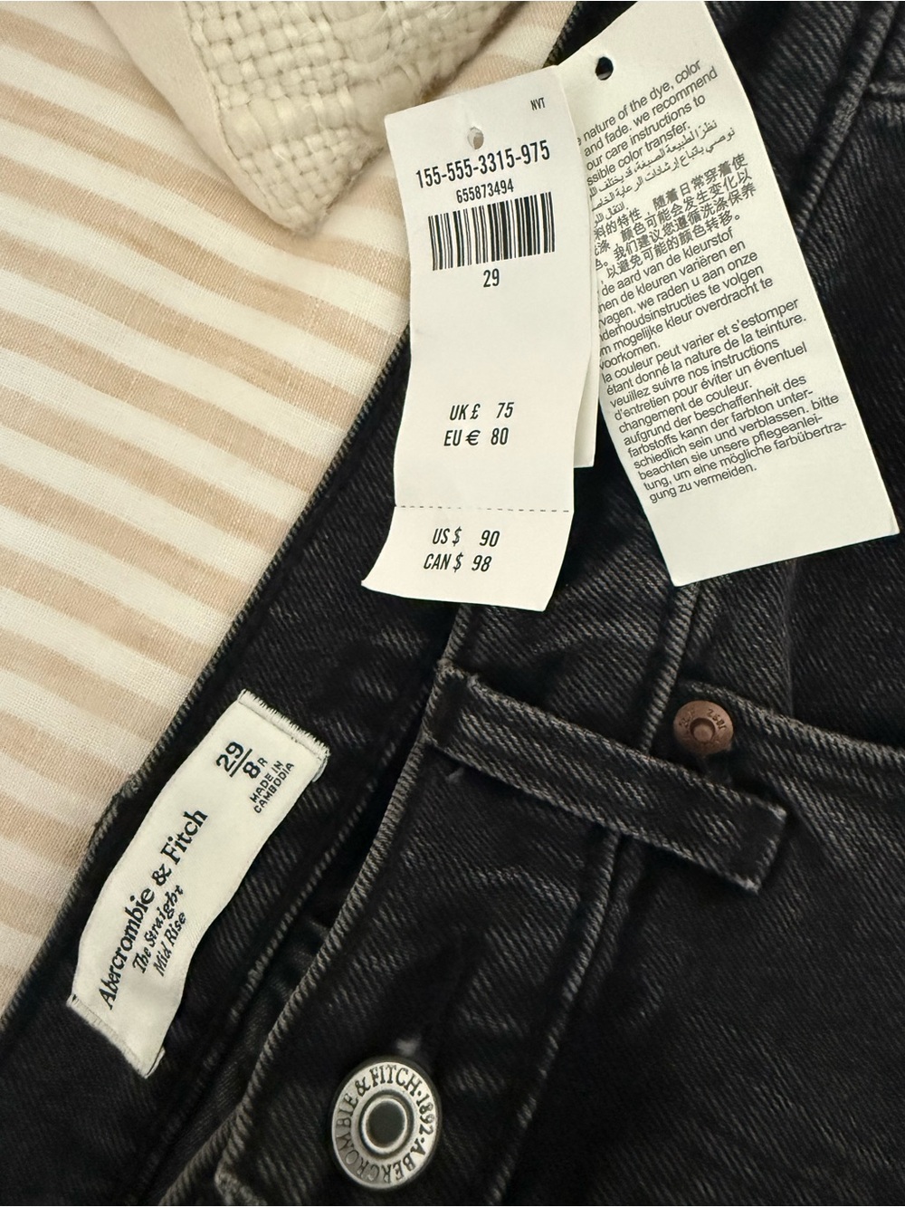 Abercrombie & Fitch Mid-Rise Washed Black Straight Jeans - Picture 6 of 7